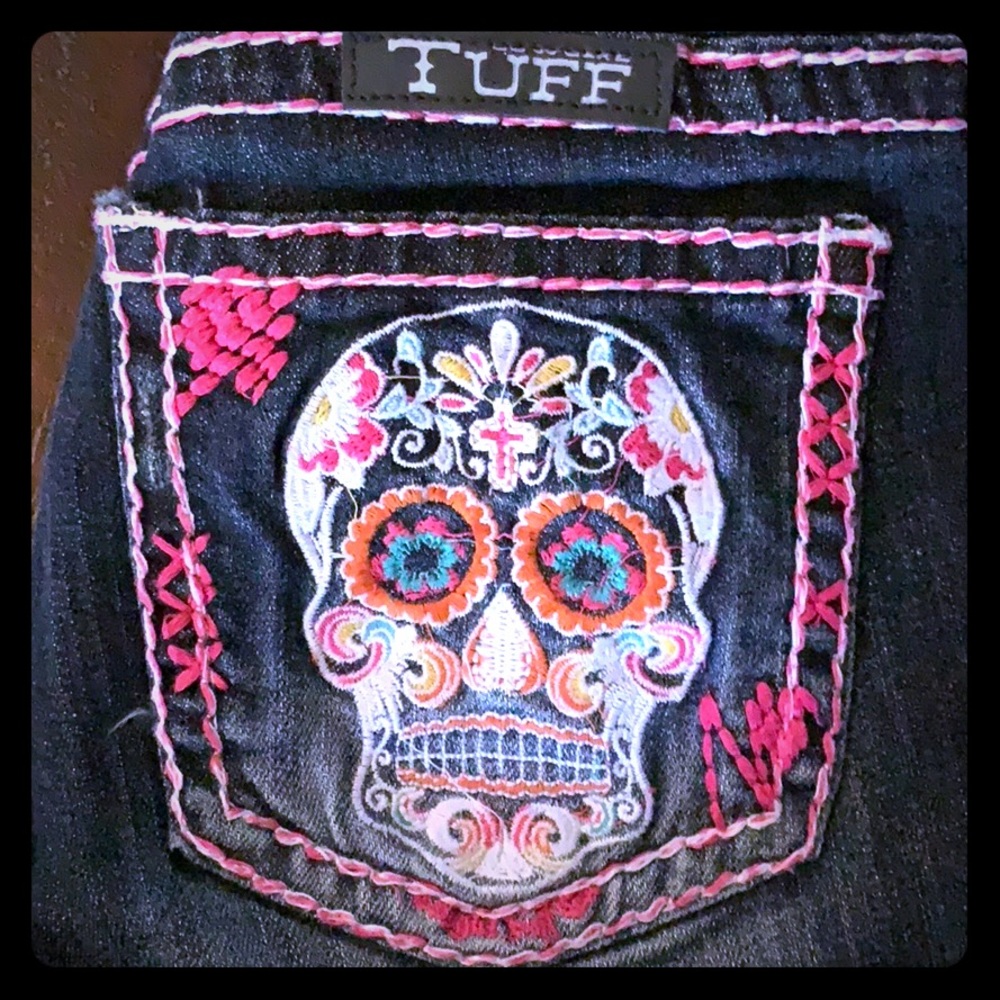 Cowgirl Tuff Skull shorts
